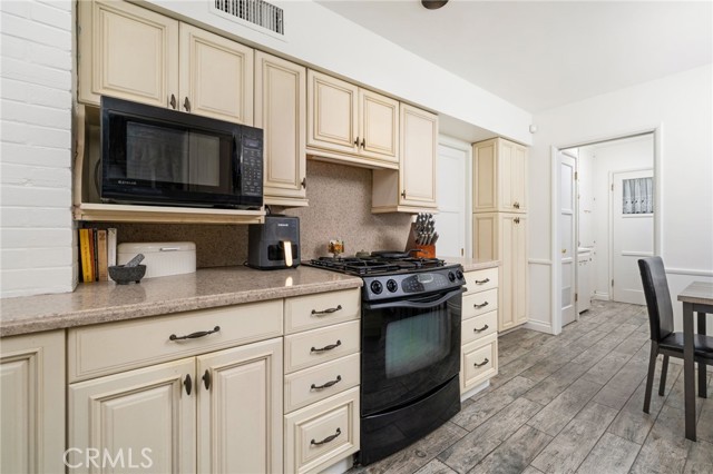 Detail Gallery Image 17 of 63 For 3075 Pepper Tree Ln, San Bernardino,  CA 92404 - 3 Beds | 2 Baths