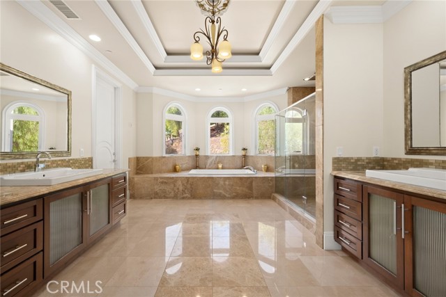 5092 Parkway Calabasas, Calabasas CA: https://media.crmls.org/medias/701a04d6-5d08-4052-8908-eccfa4680f7f.jpg