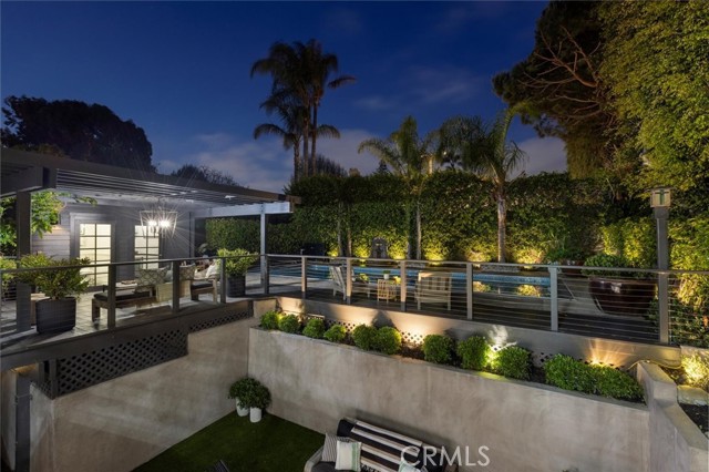 1012 10th Street, Manhattan Beach CA: https://media.crmls.org/medias/701a7de5-40a4-42f2-ab48-600035aa742c.jpg