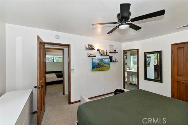 Detail Gallery Image 17 of 33 For 905 Jungfrau, Crestline,  CA 92325 - 2 Beds | 1/1 Baths