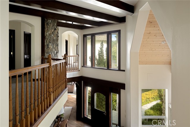 Detail Gallery Image 6 of 30 For 1036 Mallard Dr, Lake Arrowhead,  CA 92352 - 5 Beds | 4/1 Baths