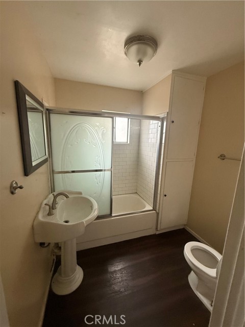 2nd Bathroom