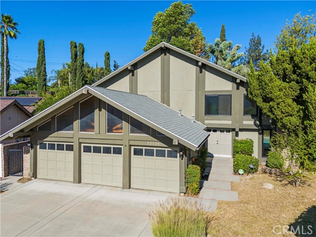 22526 Napa St, West Hills CA: https://media.crmls.org/medias/701c9070-cf01-4274-ac86-4d7c0e7ed644.jpg