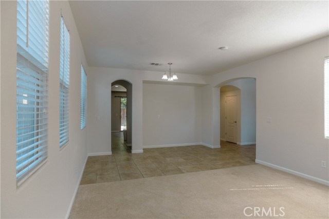 Detail Gallery Image 12 of 67 For 2057 Canon Persido Ct, Atwater,  CA 95301 - 6 Beds | 3/1 Baths