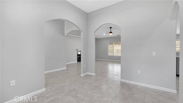Detail Gallery Image 12 of 43 For 7939 Lassen Ave, Hesperia,  CA 92345 - 4 Beds | 2/1 Baths