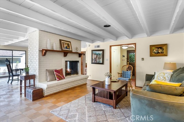 Living Room with fireplace