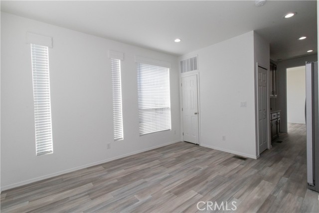 Detail Gallery Image 4 of 18 For 16540 Whittier Blvd #72,  Whittier,  CA 90603 - 1 Beds | 1 Baths