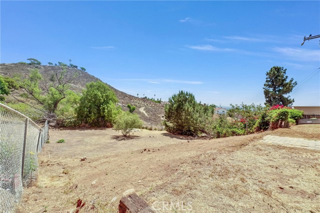 5622 Sharon Way, Jurupa Valley CA: https://media.crmls.org/medias/70201e92-ada4-4499-a4db-2628c6f062db.jpg