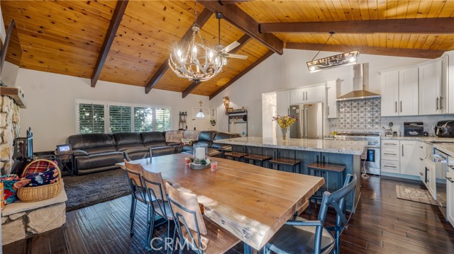 Detail Gallery Image 16 of 40 For 370 Weisshorn Dr, Crestline,  CA 92325 - 2 Beds | 2 Baths