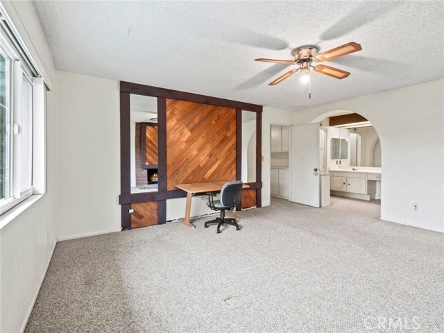 25582 Old Course Way, Valencia CA: https://media.crmls.org/medias/70207892-a9da-44b8-8208-b193eb7138f6.jpg