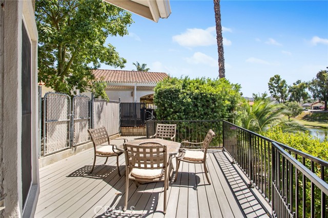 30201 Spray Drive, Canyon Lake CA: https://media.crmls.org/medias/7021798d-b38b-4f3a-a78d-61faf9b287b4.jpg