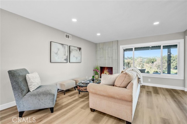 Detail Gallery Image 7 of 38 For 27731 via Alberti, Mission Viejo,  CA 92692 - 2 Beds | 2 Baths