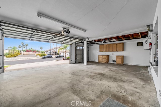 1070 Cannon Road, Riverside CA: https://media.crmls.org/medias/7023c131-a84f-4b16-a285-46e68ec0e2f3.jpg