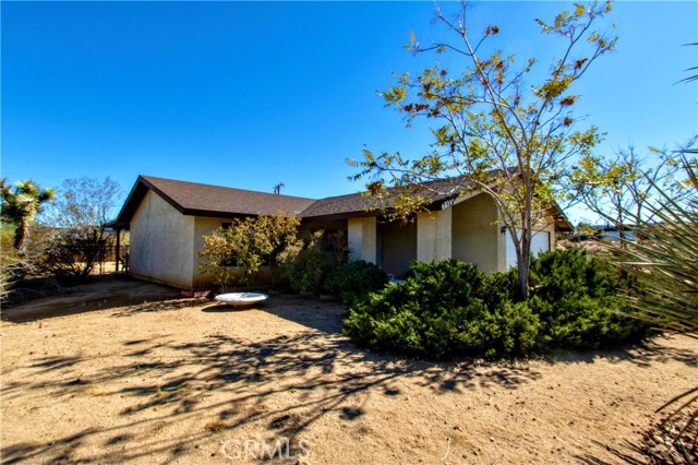 Detail Gallery Image 1 of 35 For 7385 La Habra Ave, Yucca Valley,  CA 92284 - 3 Beds | 2 Baths