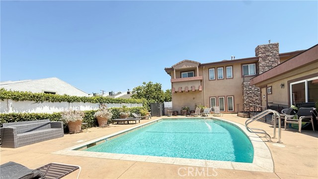 Detail Gallery Image 21 of 25 For 5241 Colodny Dr #403,  Agoura Hills,  CA 91301 - 3 Beds | 2/1 Baths