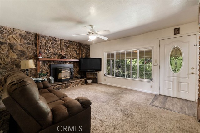 5048 Big Bend Road, Oroville CA: https://media.crmls.org/medias/702559f2-0e51-4107-b900-55bd30039cf5.jpg