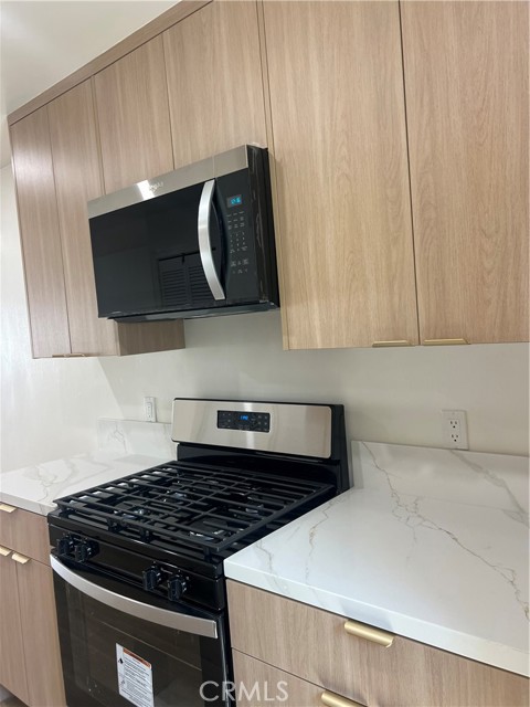 3461 Perlita Ave, Los Angeles CA: https://media.crmls.org/medias/702570f9-6b49-40dc-a8fa-6de48481ded9.jpg