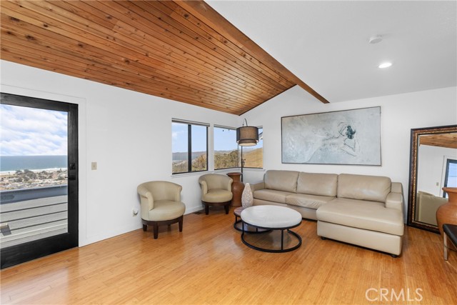 Detail Gallery Image 10 of 27 For 2630 Maple Ave, Morro Bay,  CA 93442 - 3 Beds | 3 Baths