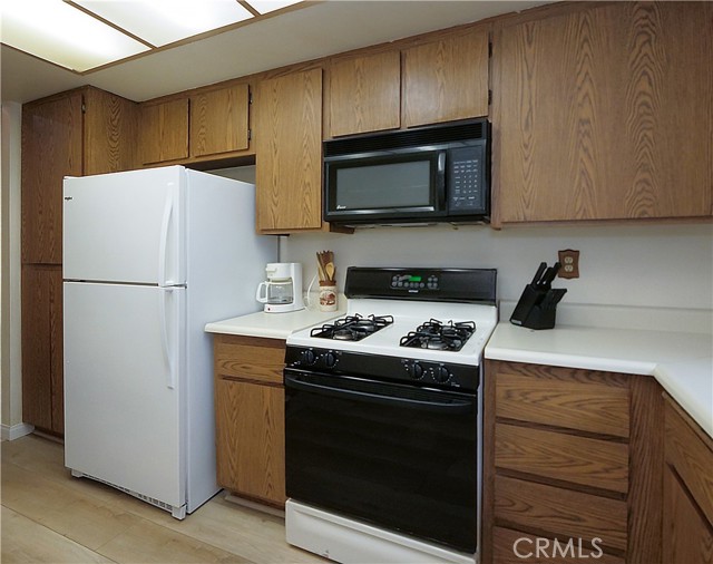 12562 Dale Street, Garden Grove CA: https://media.crmls.org/medias/7026b7e4-fb14-42e9-b006-79c710a39dbc.jpg