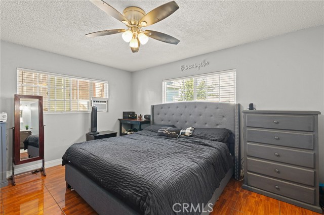 371 Claire Street, Riverside CA: https://media.crmls.org/medias/7026fc34-4478-44ab-b8ac-01a41867dbd5.jpg