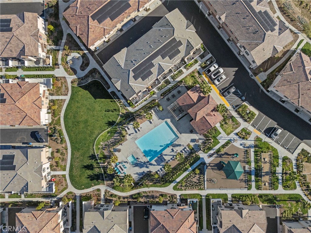 https://media.crmls.org/medias/70282850-cf63-44e0-a18b-bf440541002e.jpg?preset=X-Large
