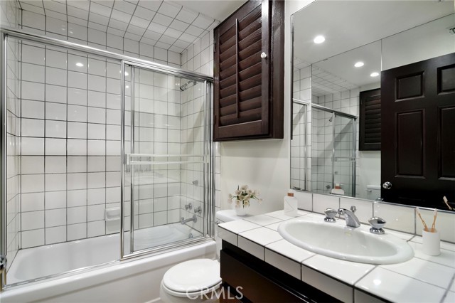 3757 Coldstream, Tarzana CA: https://media.crmls.org/medias/7028aa66-49a8-4680-b075-bc03bd0d4bd4.jpg