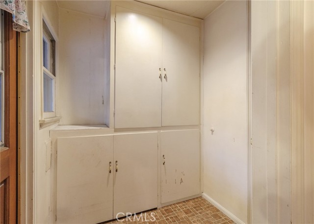 124 Mauna Loa Drive, Monrovia CA: https://media.crmls.org/medias/7028d54f-762f-4def-a87b-97b98b9c4753.jpg