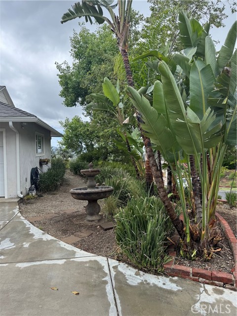 Detail Gallery Image 13 of 34 For 924 Irving Dr, Burbank,  CA 91504 - 4 Beds | 3 Baths