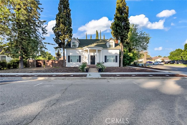 Detail Gallery Image 2 of 30 For 155 N 7th Ave, Chowchilla,  CA 93610 - 4 Beds | 2/1 Baths