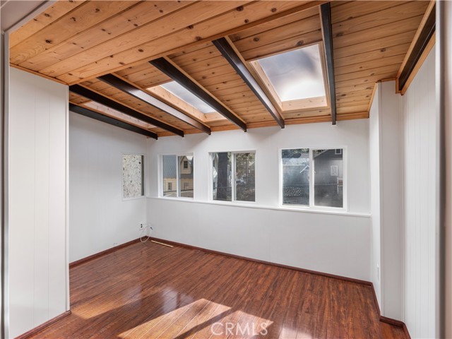 Detail Gallery Image 13 of 39 For 1725 Linnet, Wrightwood,  CA 92397 - 3 Beds | 2 Baths