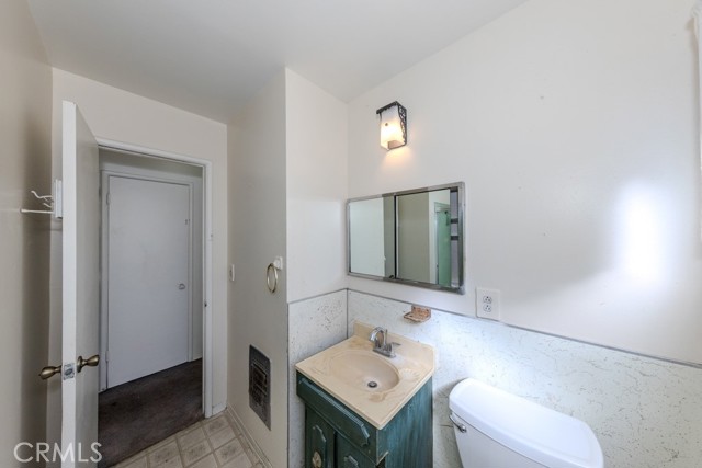 Detail Gallery Image 21 of 27 For 690 Capital Street, Costa Mesa,  CA 92627 - 4 Beds | 2 Baths