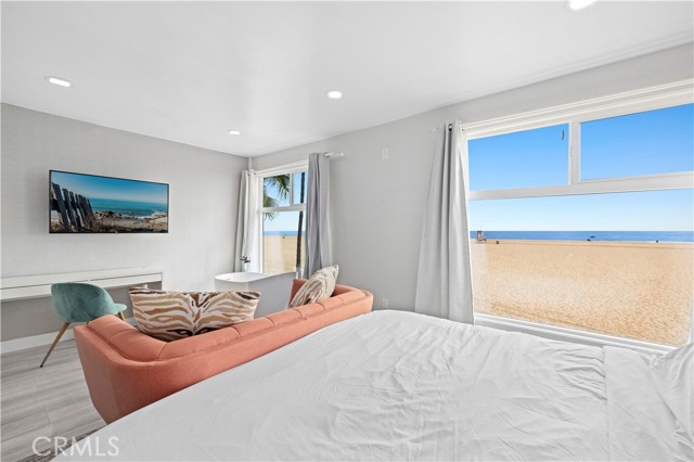Detail Gallery Image 19 of 73 For 1628 W Oceanfront, Newport Beach,  CA 92663 - – Beds | – Baths