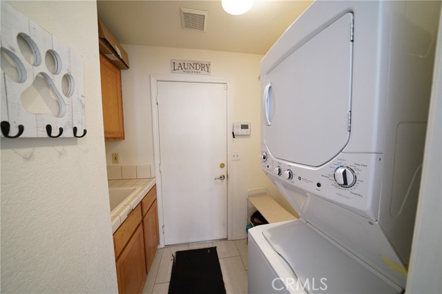 Detail Gallery Image 14 of 24 For 1820 Dawnridge Ct, Palmdale,  CA 93551 - 5 Beds | 3 Baths