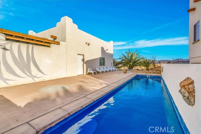 7423 Juniper Road, Joshua Tree CA: https://media.crmls.org/medias/702b3ec0-3f9f-4206-b82c-4a8289e4253b.jpg