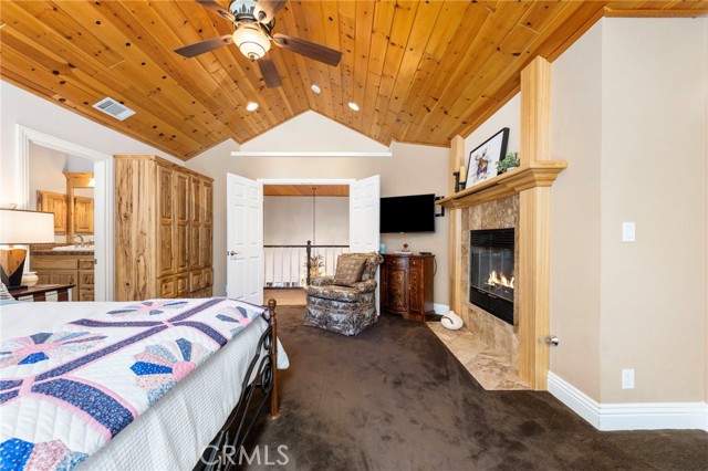 Detail Gallery Image 21 of 44 For 447 Bay View Dr, Lake Arrowhead,  CA 92352 - 4 Beds | 3 Baths