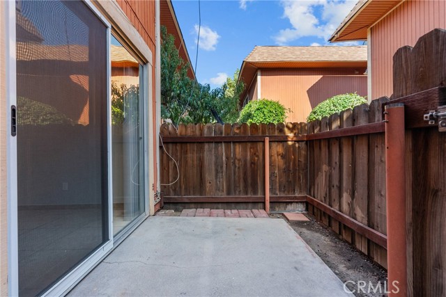 14265 Terra Bella St, Panorama City CA: https://media.crmls.org/medias/702c06ce-0fc2-4ff6-b853-6ab37d79f06c.jpg