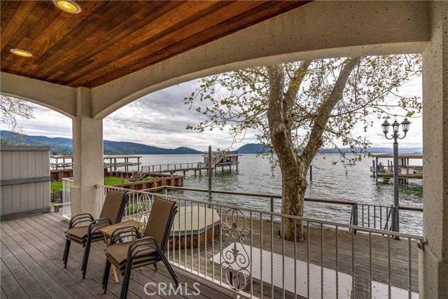 Detail Gallery Image 4 of 44 For 3105 Lakeshore Bld, Nice,  CA 95453 - 4 Beds | 4/3 Baths