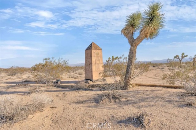 61430 Moonlight Mesa, Joshua Tree, California 92252, 3 Bedrooms Bedrooms, ,3 BathroomsBathrooms,Single Family Residence,For Sale,Moonlight Mesa,JT24235225