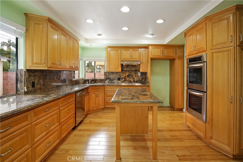 MLS #DW25221311 image #8