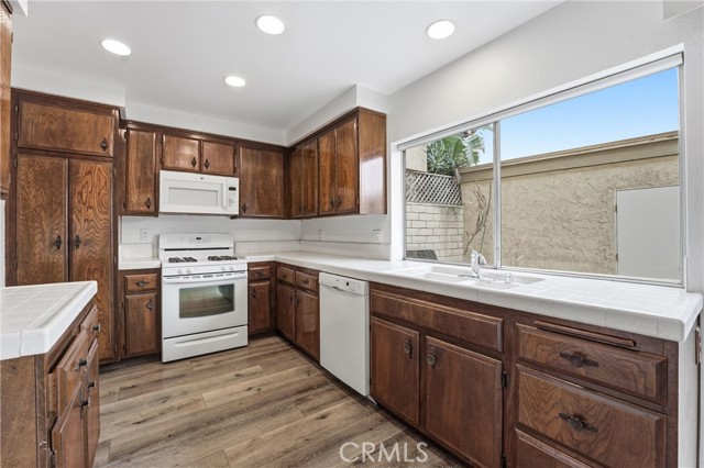 Detail Gallery Image 9 of 30 For 2012 E Figwood Ln, Anaheim,  CA 92806 - 3 Beds | 2/1 Baths