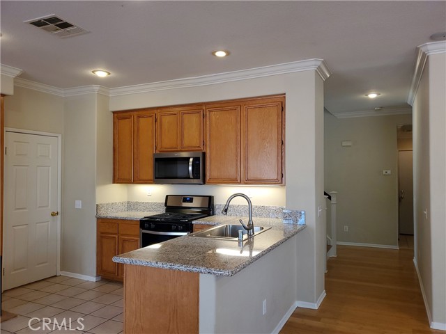 Detail Gallery Image 12 of 43 For 23641 Groveland Pl, Murrieta,  CA 92562 - 5 Beds | 3 Baths