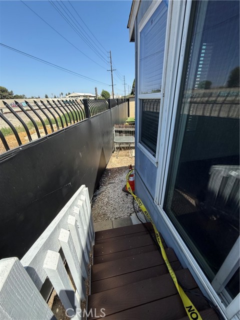 11101 Imperial Hwy, Norwalk CA: https://media.crmls.org/medias/702dd682-2388-4c47-89b5-b8f94bef98c9.jpg