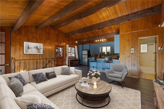 Detail Gallery Image 10 of 43 For 23771 Zuger Dr, Crestline,  CA 92325 - 3 Beds | 2 Baths