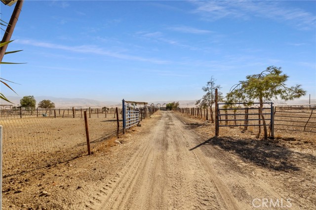 Detail Gallery Image 28 of 58 For 23301 Highway 166, Maricopa,  CA 93252 - 4 Beds | 2 Baths