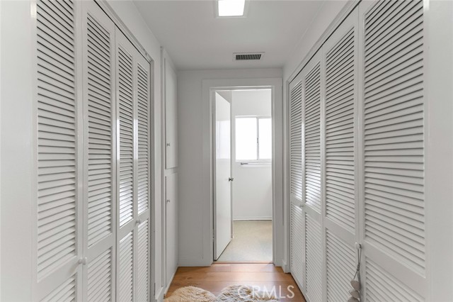 Detail Gallery Image 26 of 42 For 5681 E. Colorado St, Long Beach,  CA 90814 - 3 Beds | 2/1 Baths