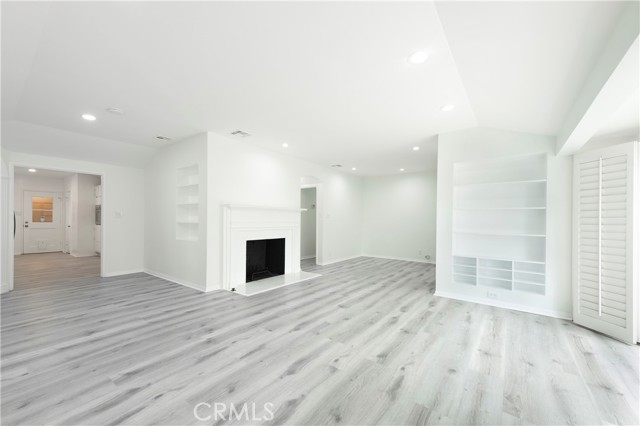 Detail Gallery Image 7 of 31 For 4168 Mary Ellen Ave, Studio City,  CA 91604 - 3 Beds | 2/1 Baths