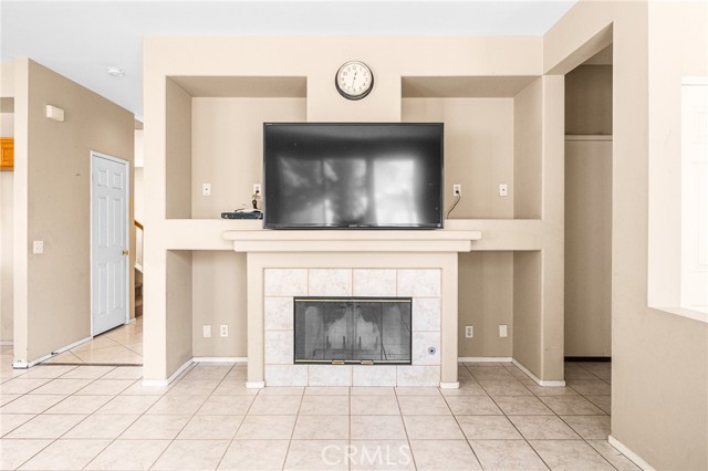 Detail Gallery Image 10 of 28 For 24809 Carmel Dr, Carson,  CA 90745 - 4 Beds | 3 Baths