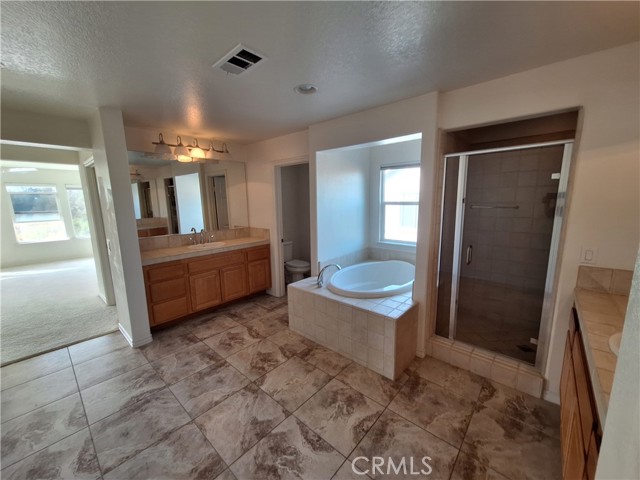 27416 Pinyon Street, Murrieta CA: https://media.crmls.org/medias/7030213b-6c51-4831-997e-e6cb47b91ae7.jpg