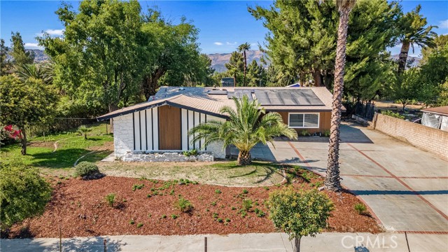 22137 Gresham Street, West Hills CA: https://media.crmls.org/medias/7030ee15-49e0-499f-8e3c-7dfb81d4aff6.jpg