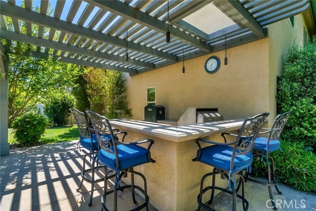 17138 Hickory Ridge Court, Canyon Country CA: https://media.crmls.org/medias/7031655d-07ca-4553-881b-f615f12776a1.jpg